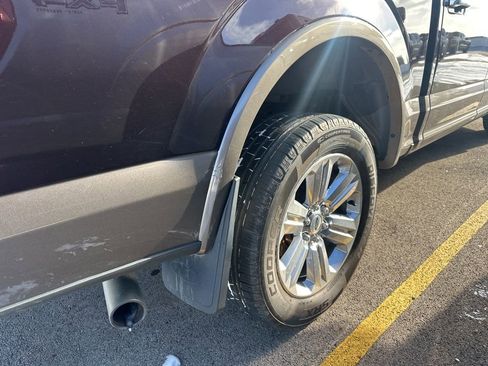 Used 2020 Ford F150 Lariat w/ Equipment Group 502A Luxury image 6