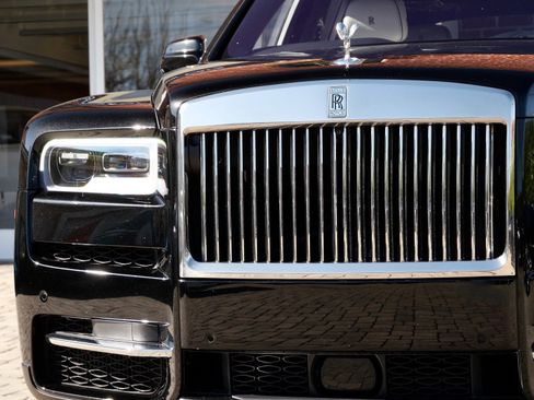 Certified 2023 Rolls-Royce Cullinan w/ Cullinan Package image 7