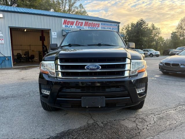 Used 2017 Ford Expedition XLT w/ Equipment Group 202A RWD image 8