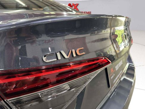 Used 2023 Honda Civic Sport image 16