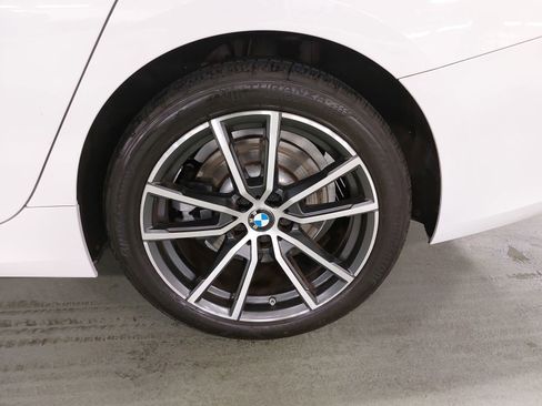 Used 2022 BMW 330i xDrive Sedan w/ Driving Assistance Package image 35