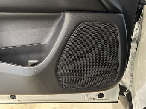 Used 2016 Nissan Pathfinder Platinum image 25