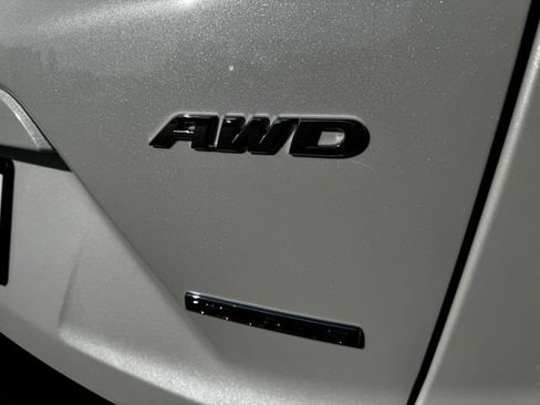 Used 2020 Honda CR-V Touring image 9