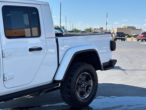 Used 2022 Jeep Gladiator Rubicon w/ LED Lighting Group AWD/4WD image 7