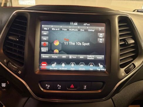 Used 2023 Jeep Cherokee Trailhawk w/ Sun & Sound Group image 21