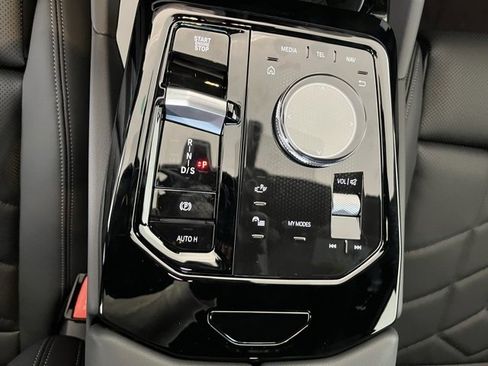 New 2026 BMW 530i xDrive w/ M Sport Package image 18