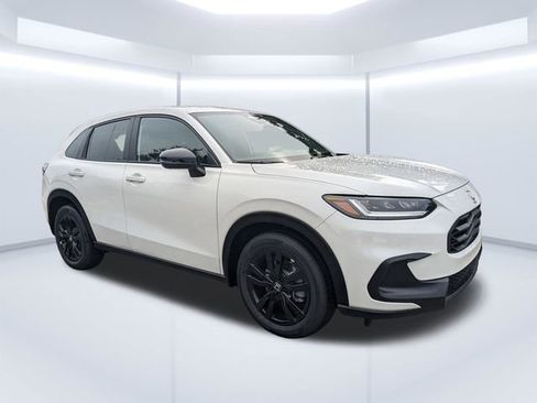 New 2026 Honda HR-V Sport image 2