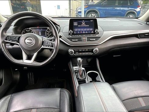 Used 2023 Nissan Altima 2.5 SR image 7