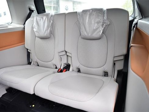 New 2025 Volkswagen ID. Buzz 1st Edition image 23