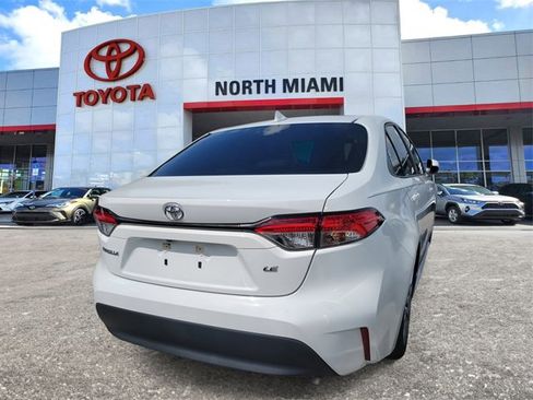 Used 2023 Toyota Corolla LE image 4