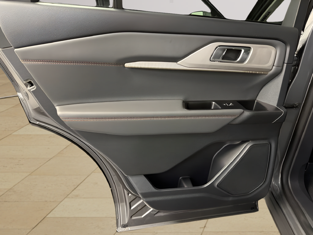 New 2026 Ford Explorer Active AWD/4WD image 31