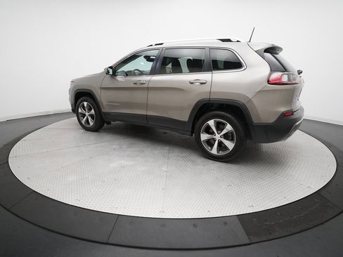 Used 2020 Jeep Cherokee Limited image 12