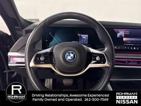 Used 2023 BMW i7 xDrive60 AWD/4WD image 10
