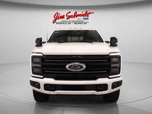 Used 2025 Ford F350 Platinum w/ Tremor Off-Road Package AWD/4WD image 3