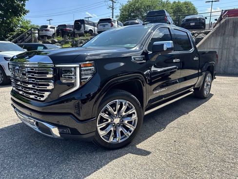 Used 2024 GMC Sierra 1500 Denali w/ Denali Reserve Package AWD/4WD image 1
