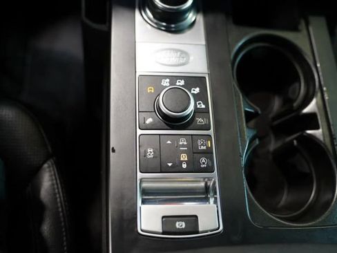 Used 2018 Land Rover Discovery SE AWD/4WD image 20
