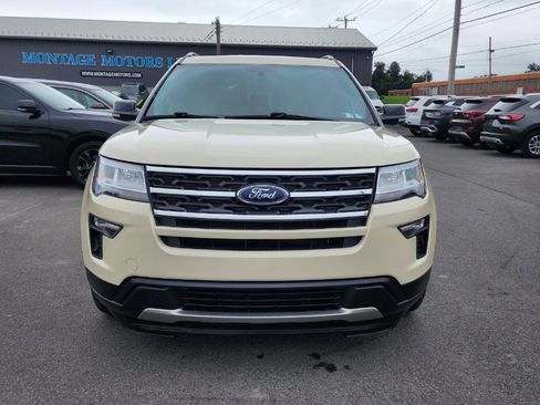 Used 2018 Ford Explorer XLT w/ Equipment Group 201A AWD/4WD image 19