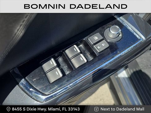 Used 2019 MAZDA CX-9 Touring image 22