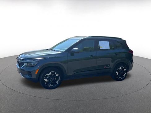 Used 2025 Kia Seltos S FWD image 8