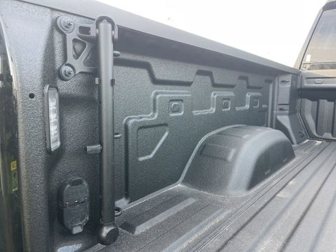 Used 2025 GMC Sierra 3500 Denali Ultimate image 39