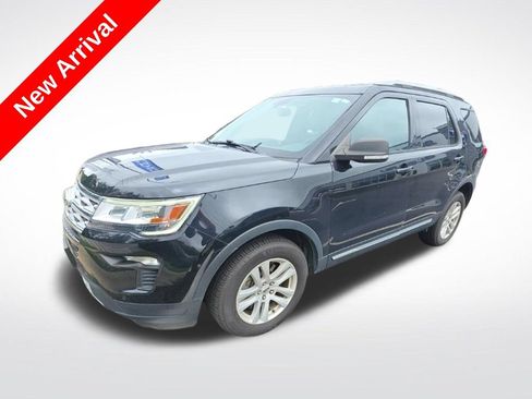 Used 2019 Ford Explorer XLT w/ Equipment Group 202A AWD/4WD image 1