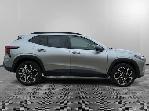 New 2026 Chevrolet Trax RS w/ Driver Confidence Package image 2