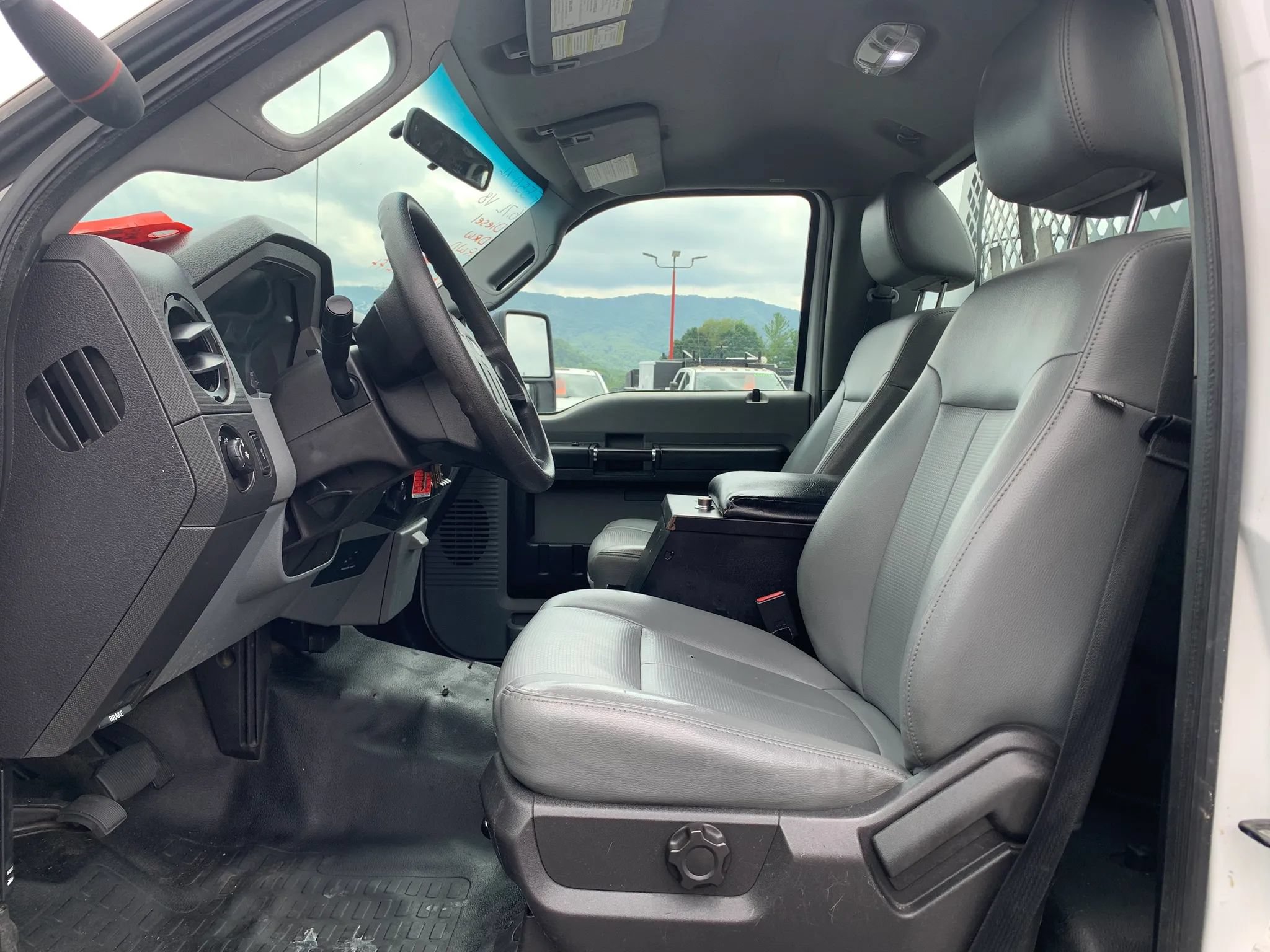 Used 2012 Ford F550 2WD Regular Cab Super Duty w/ Payload Upgrade Pkg image 10