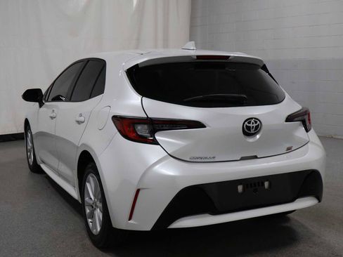 Used 2023 Toyota Corolla SE FWD image 3