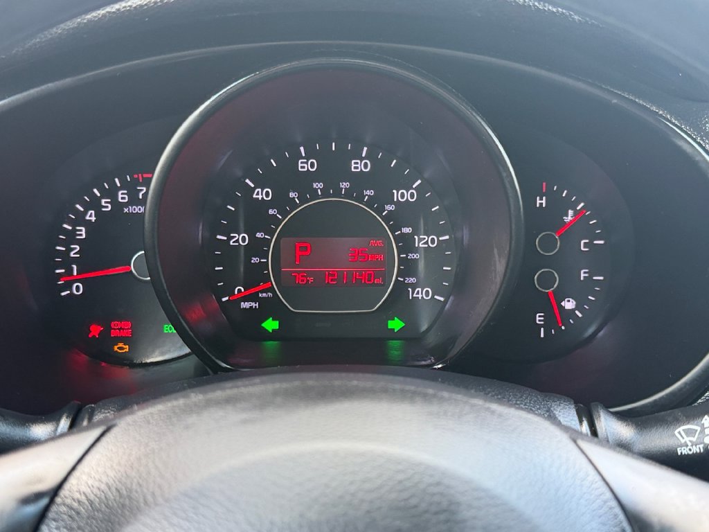 Used 2016 Kia Soul FWD image 22