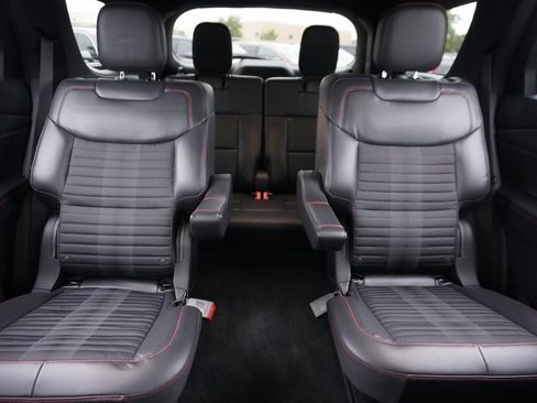 Certified 2025 Ford Explorer ST-Line w/ Premium Package image 29