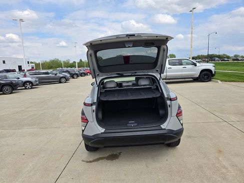 Used 2025 Hyundai Kona SEL AWD/4WD image 21