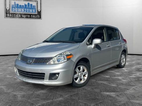 Used 2008 Nissan Versa 1.8 S w/ Sport Pkg image 2