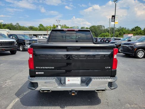 Used 2023 Chevrolet Silverado 1500 LTZ AWD/4WD image 5