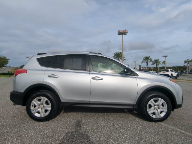 Used 2014 Toyota RAV4 LE FWD image 3