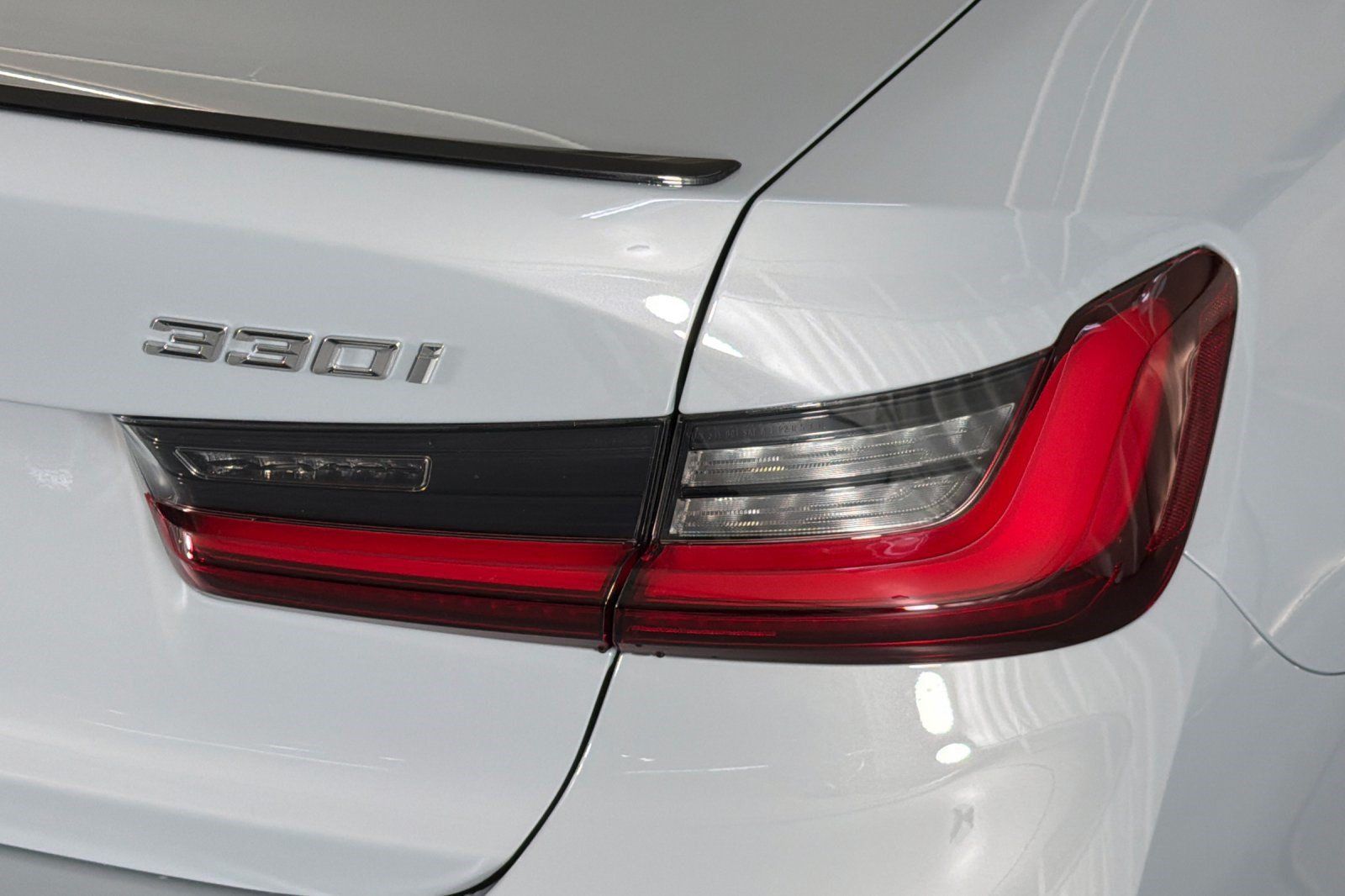 New 2026 BMW 330i Sedan w/ M Sport Package RWD image 24
