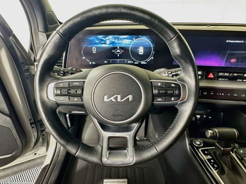 Used 2025 Kia Sportage SX FWD image 15