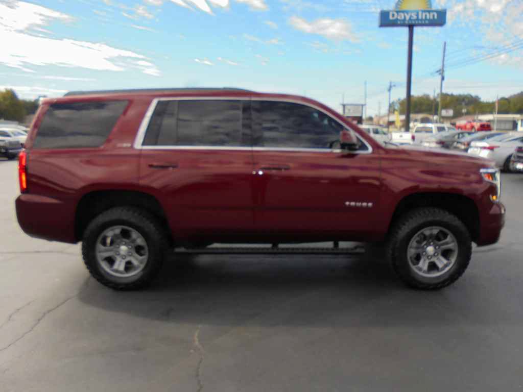 Used 2017 Chevrolet Tahoe LT AWD/4WD image 2