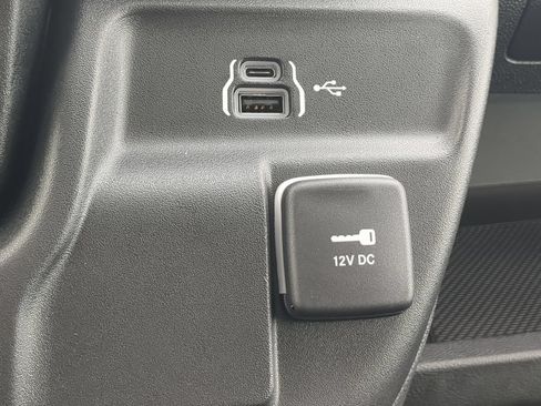 New 2026 RAM ProMaster 1500 w/ Storage Group FWD image 18