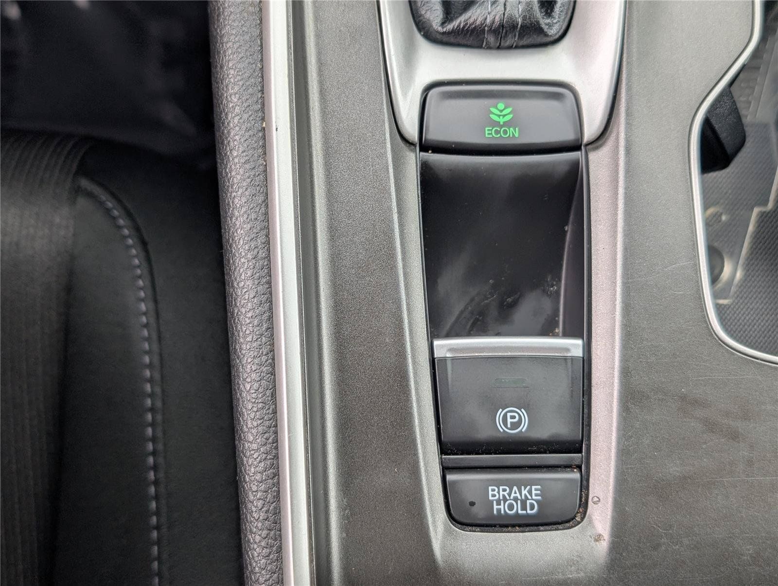 Used 2020 Honda Accord EX image 24