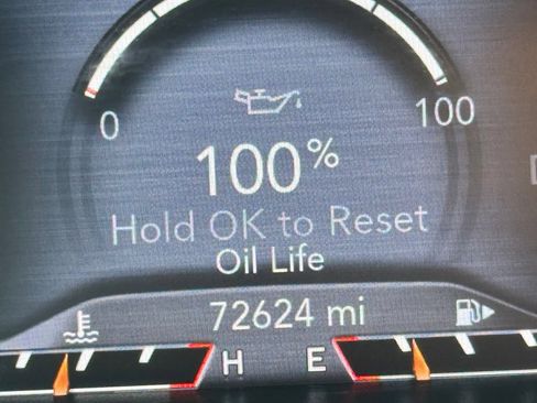Used 2020 Jeep Cherokee Trailhawk w/ Cold Weather Group AWD/4WD image 36