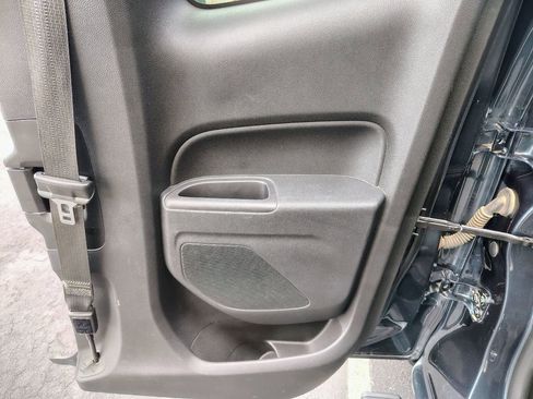 Used 2019 Chevrolet Colorado Z71 image 17