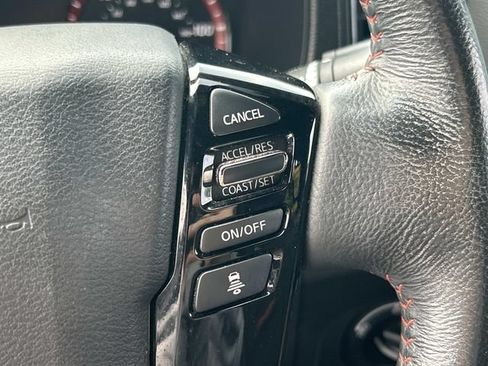 Used 2024 Nissan Frontier PRO-4X w/ Technology Package AWD/4WD image 26