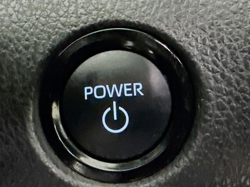 Used 2025 Toyota Camry SE image 20