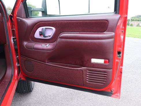 Used 1996 Chevrolet Silverado 3500 4x4 Extended Cab image 21