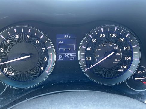 Used 2017 INFINITI Q70 L 3.7 image 13