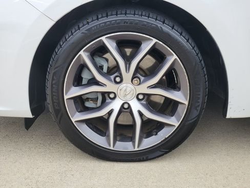 Used 2019 Acura ILX FWD image 10