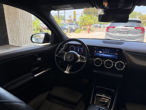 Used 2025 Mercedes-Benz GLA 250 image 34