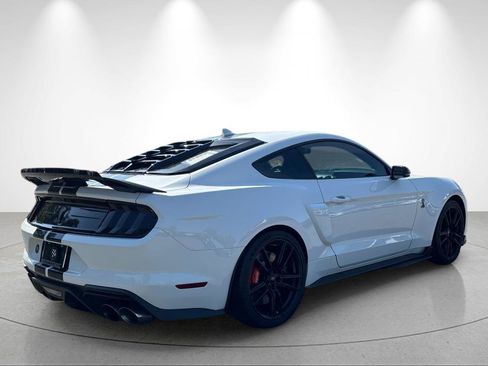 Used 2021 Ford Mustang Shelby GT500 w/ Technology Package RWD image 5