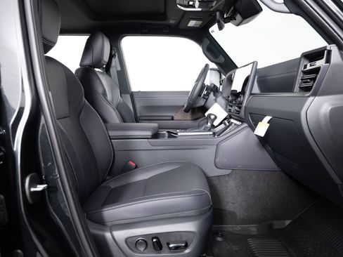 Used 2026 Lexus GX 550 w/ Accessory Package (2T) image 31