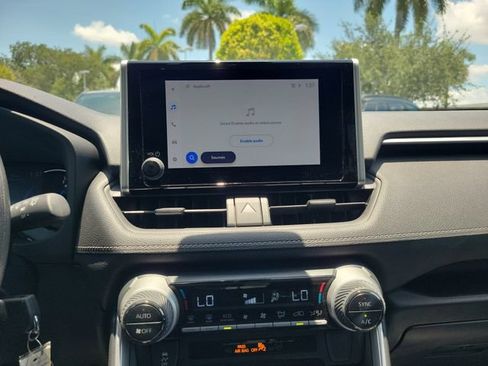 Used 2025 Toyota RAV4 LE AWD/4WD image 19